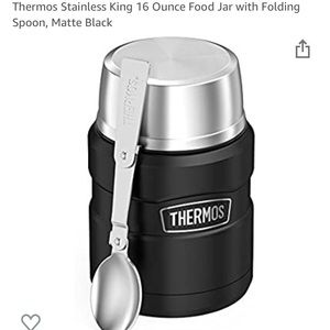 Thermos food container with spoon